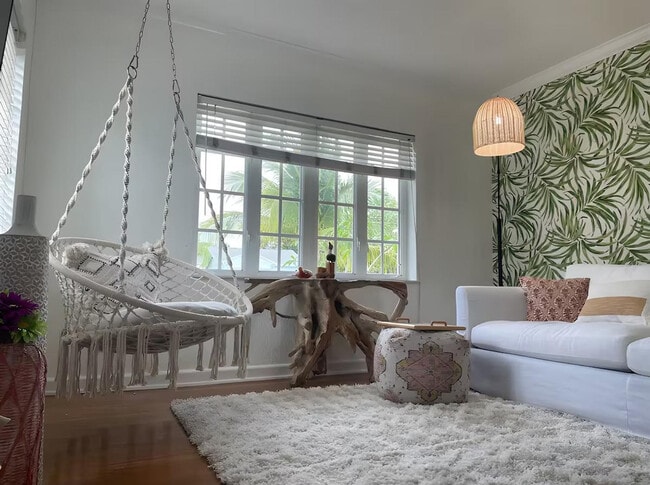 Building Photo - 430 45th St