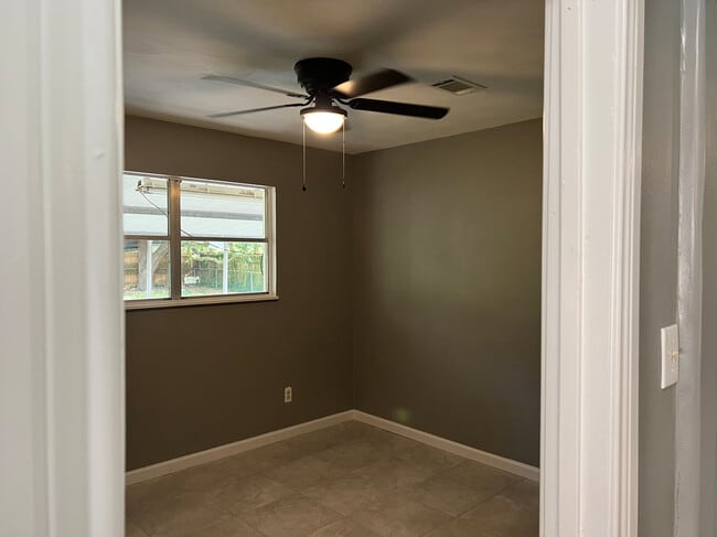 Building Photo - 9175 Gardner St