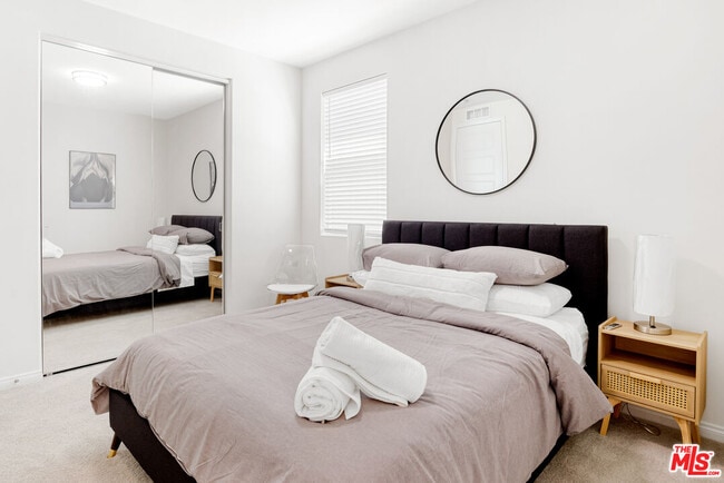 Building Photo - 768 Daniel Freeman Cir