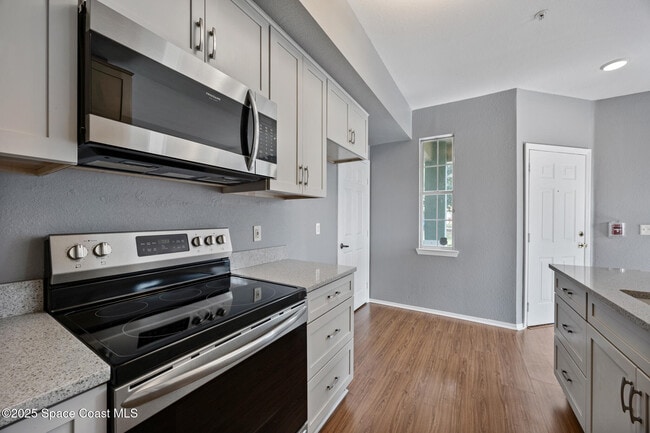 Building Photo - 5663 Star Rush Dr