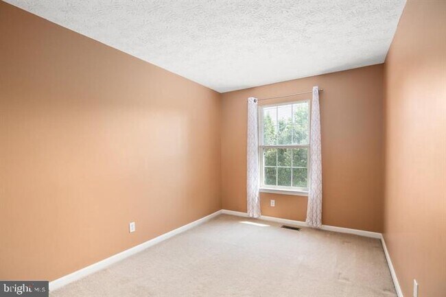 Building Photo - 504 Tolbelt Ct
