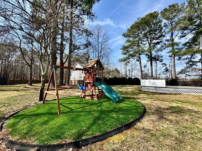 Building Photo - Farmhouse-style Home - Ready NOW in Pungo! A First Time Rental with a HUGE Fenced Yard, Attached ...