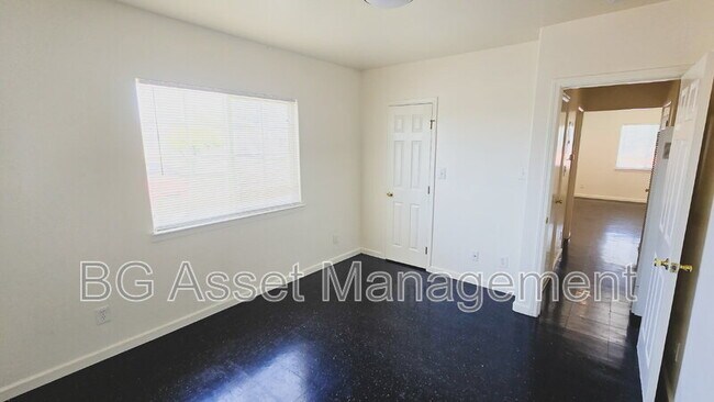 Building Photo - 1770 Garvin Ave