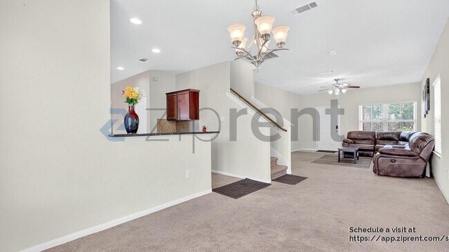 Building Photo - 1933 Howth Ave