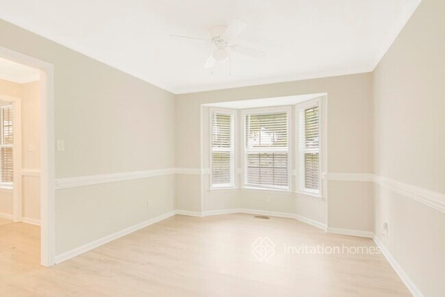 Building Photo - 6900 Longridge Dr