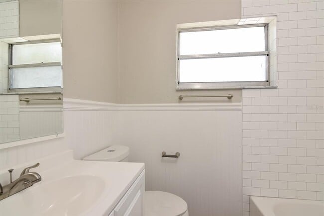 Building Photo - 5224 Puritan Ave