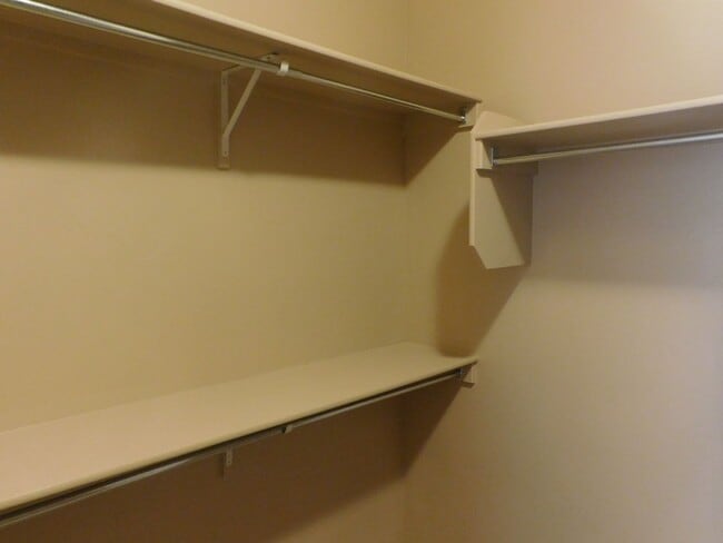 Building Photo - Beautiful 3 bedroom to bath house in the Sonoma Ranch Area.