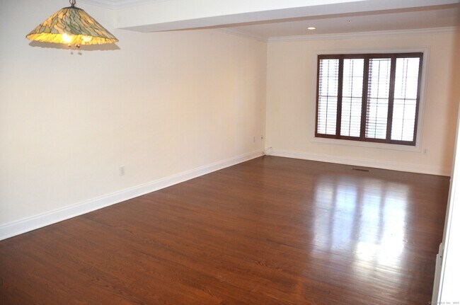 Building Photo - 1707 Summer St