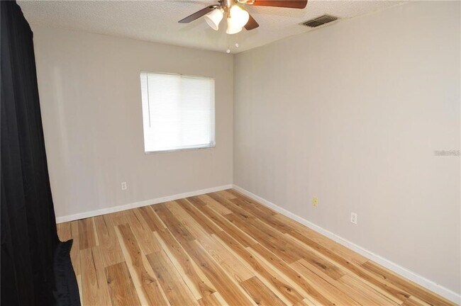 Building Photo - 2904 Lichen Ln