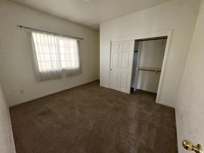 Building Photo - 20796 Village Pkwy