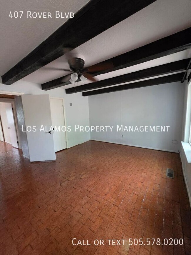 Building Photo - 407 Rover Blvd