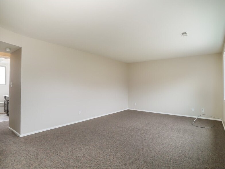 Building Photo - 938 23rd St
