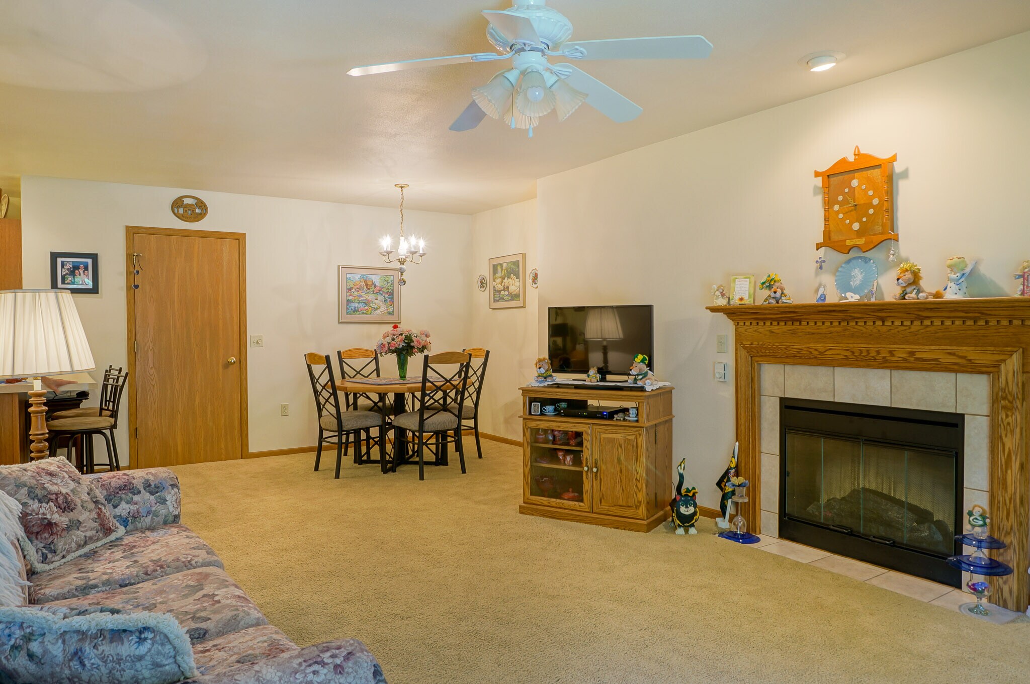 Open concept - 2825 Northridge Dr