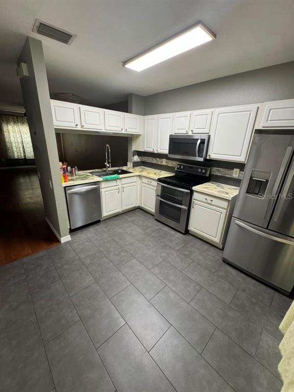 Building Photo - 2454 Lake Woodberry Cir