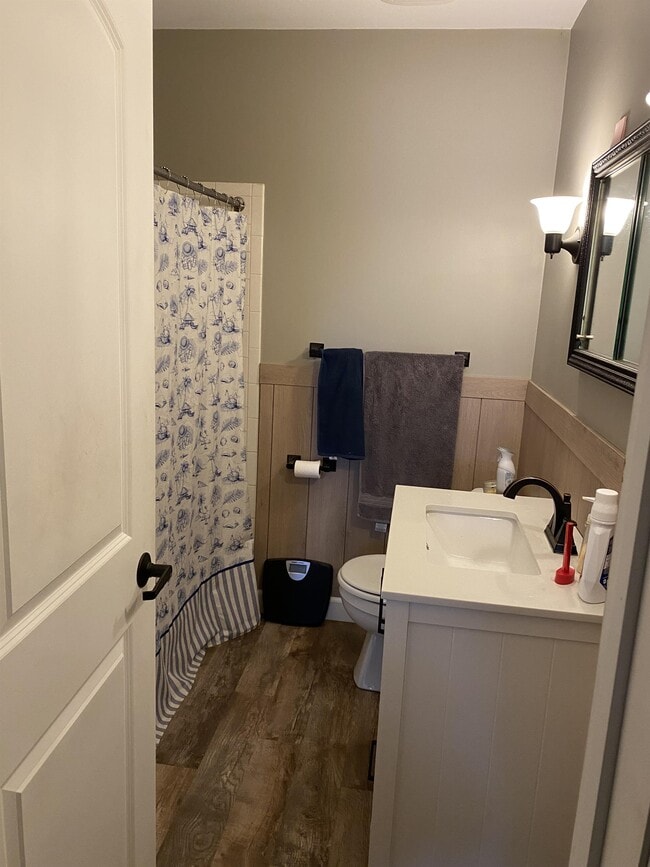 Building Photo - 1915 Mayfair St