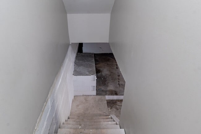Building Photo - 1345 N Olney St