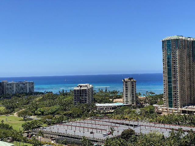 Building Photo - 1925 Kalakaua Ave