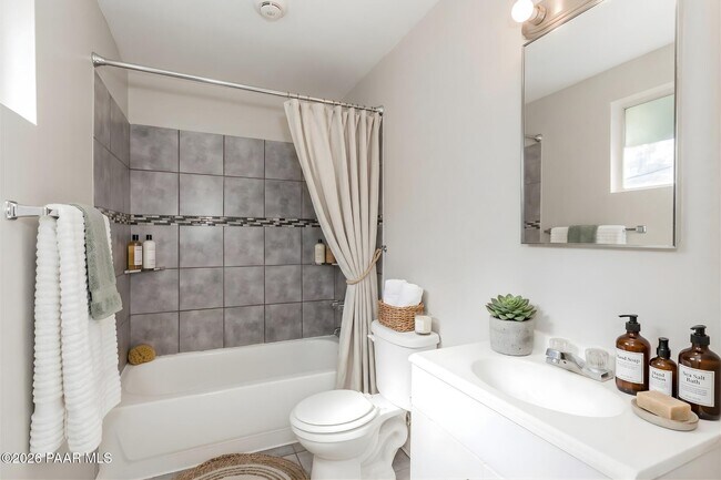 Building Photo - 3028 N Castro Ave