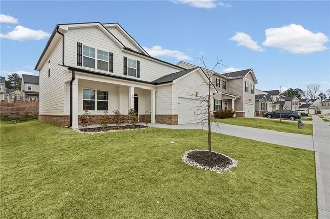 Building Photo - 166 Champlain Rd