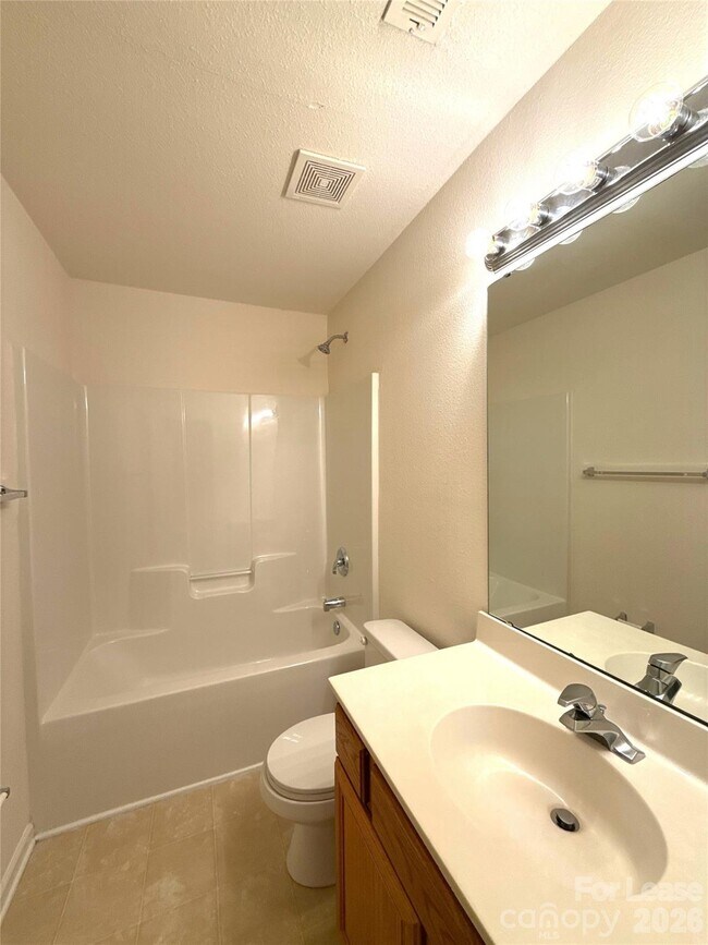 Building Photo - 4606 Kingsland Ct