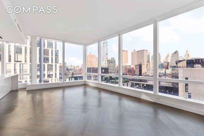 Building Photo - 111 Murray St