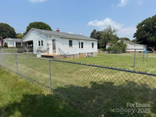 Building Photo - 130 Ivanhoe Ln