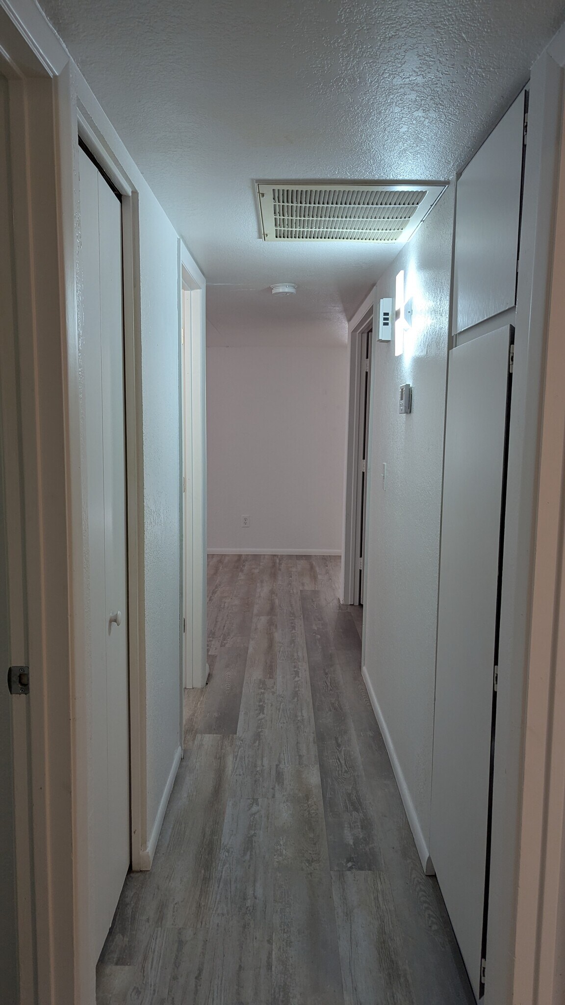 Hall - 14852 N 24th Dr