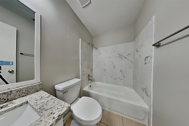 Building Photo - 28826 Stapleford St