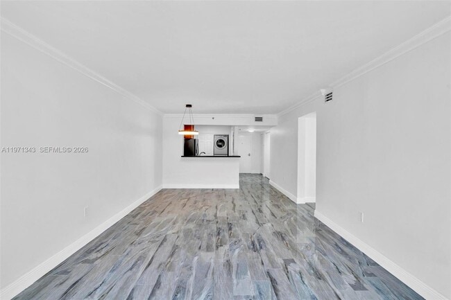 Building Photo - 8900 Collins Ave