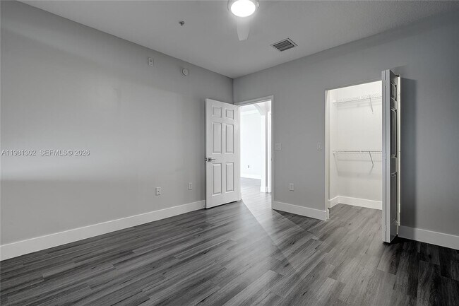 Building Photo - 4700 SW 160th Ave