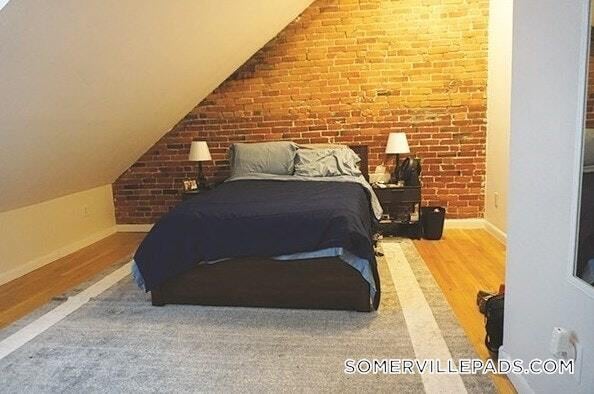 Building Photo - 164 Broadway