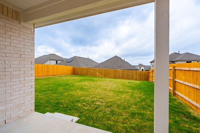Building Photo - Beautiful 4 bedroom, 2.0 bathroom home in Leander!!!