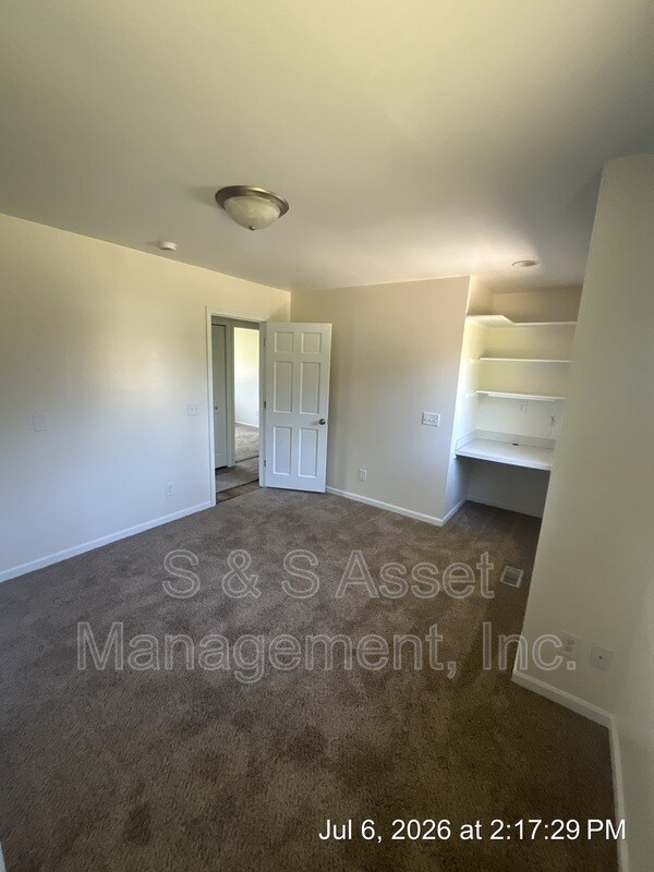 Building Photo - 3324 Danbury Crossroad St