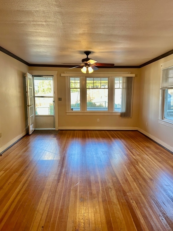 Building Photo - 117 E Empire St