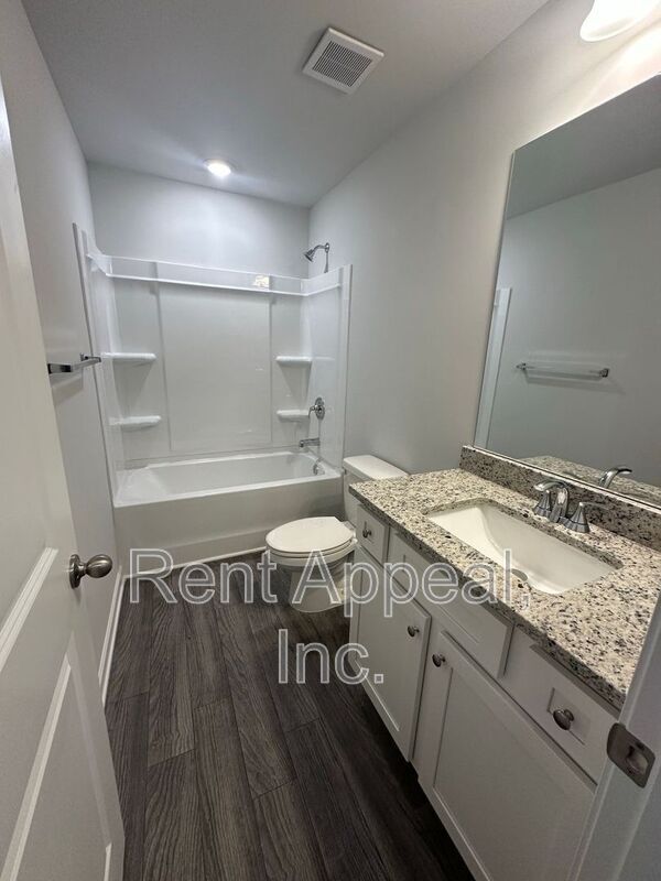 Building Photo - 383 Lanier Cir