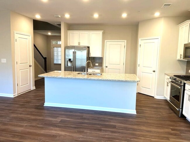 Building Photo - 1377 Elderwood Way