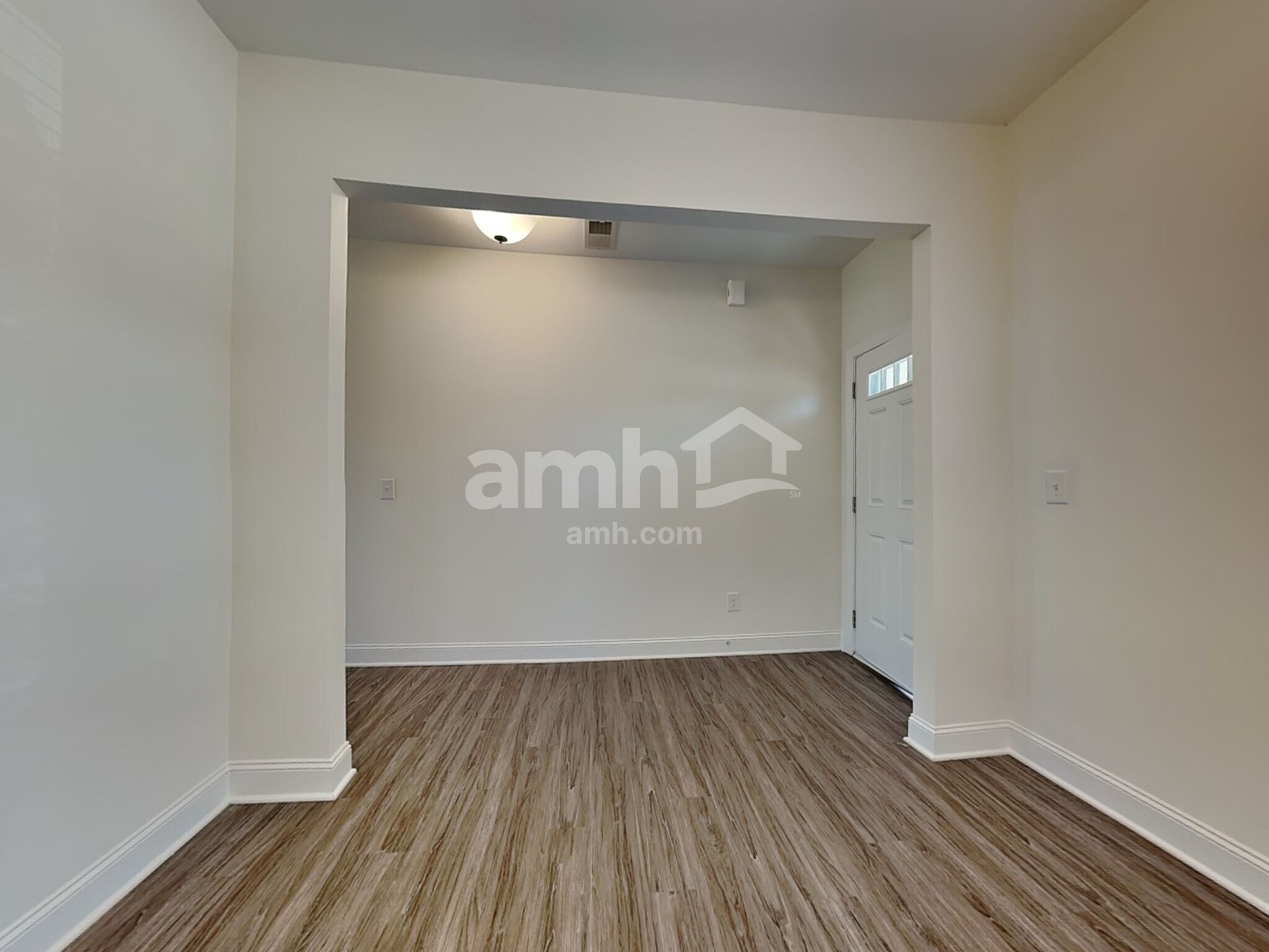 Building Photo - 105 Shore Pine Dr