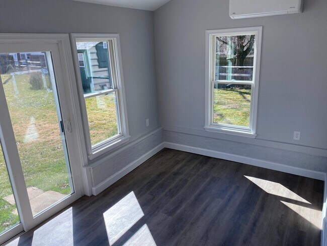 Building Photo - 108 Paoli Pike