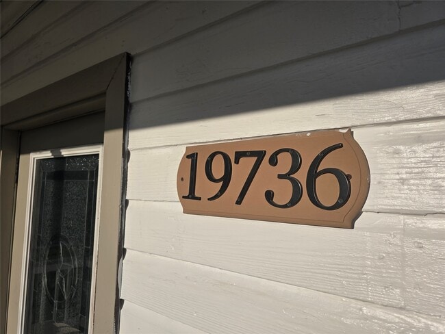 Building Photo - 19736 Dunbar Ave