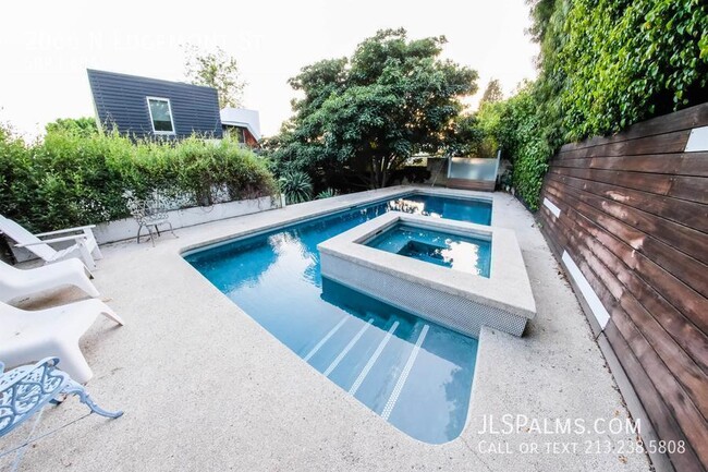 Building Photo - Spectacular Oasis in the hills of Los Feliz