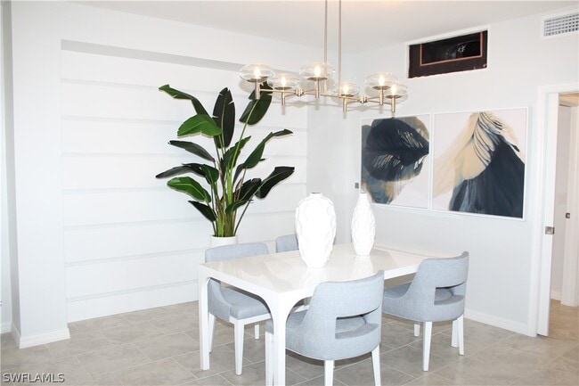 Building Photo - 5733 Oakmont Ct