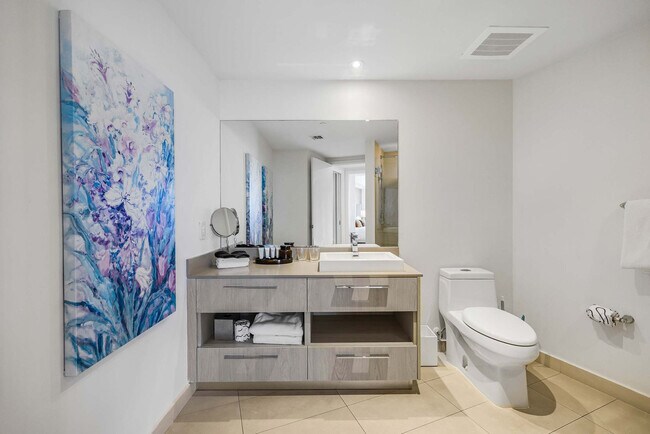 Building Photo - 4111 S Ocean Dr