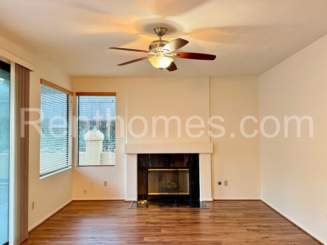 Building Photo - 14265 Marianopolis Way