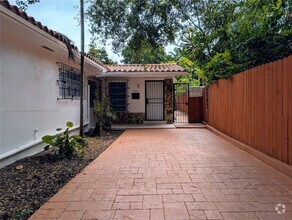 Building Photo - 2283 SW 16th Ct