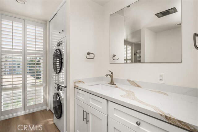 Building Photo - 3965 Aladdin Dr