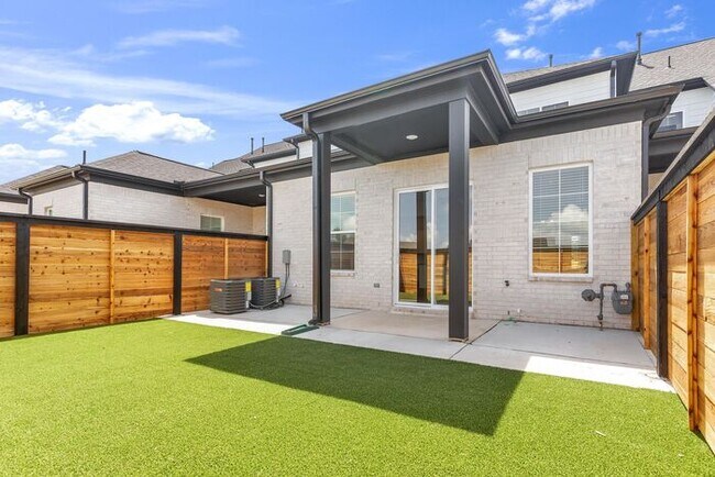 Building Photo - OPEN HOUSE THIS SATURDAY! April 25, 2026 10:00 AM to 1:00 PM