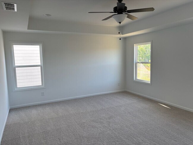 Building Photo - 5413 Hardgrove Wy
