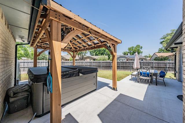 Building Photo - 6217 Scenic Dr