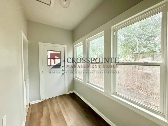 Building Photo - E Noble St 403/ 405  LEASE UP ONLY