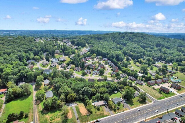 Building Photo - 1865 Weston Pl NW